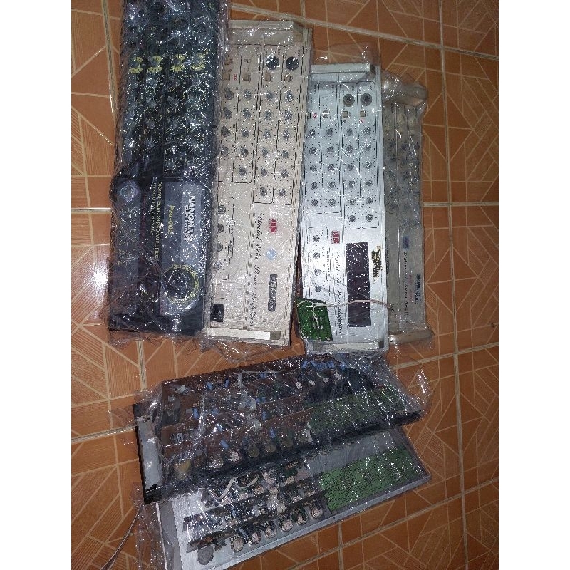 Mặt ampli - Mặt nhôm kèm combo mạch âm sắc (Hàng cũ)