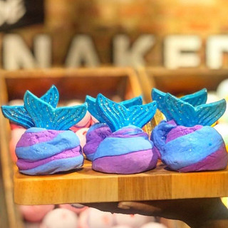 Bánh tạo bọt tắm Mermaid Tail bubble bar - LUSH