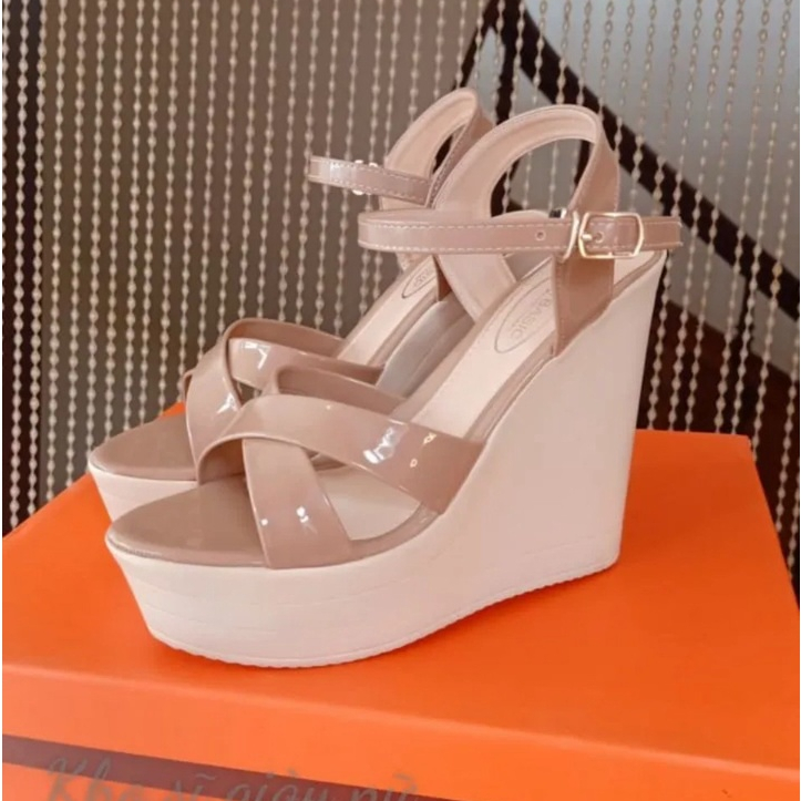 Giày sandal đế xuồng cao gót quai chéo 12 phân thiết kế cân bằng
