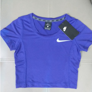 Áo thun croptop thể thao nữ
