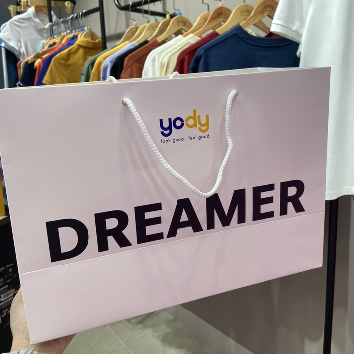 [HÀNG TẶNG KHÔNG BÁN] Túi giấy YODY sang trọng in chữ Dreamer -ZGT0002