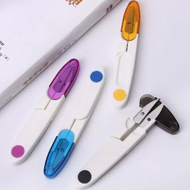 Kéo Cắt Chỉ Mini Siêu Sắc Có Nắp An Toàn H66