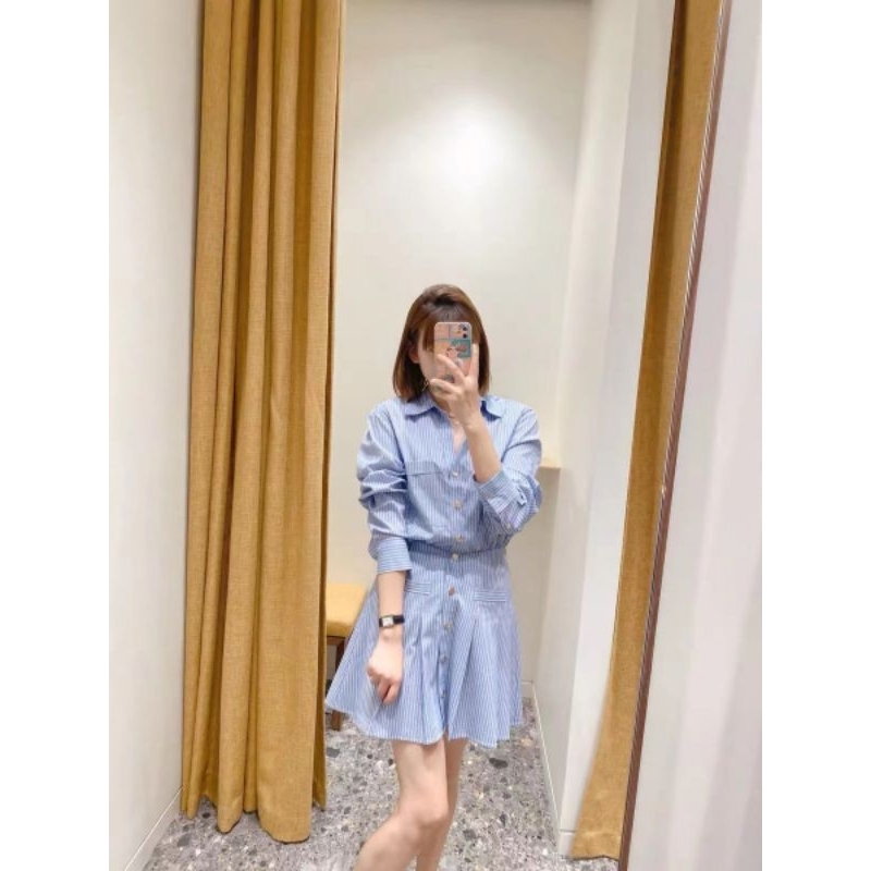 Váy sơ mi xanh xòe xếp ly họa tiết kẻ sọc - thời trang công sở