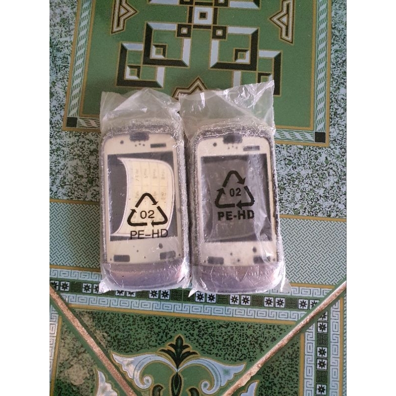 Tặng vỏ điện thoại Nokia C2 03 và phím cũ đơn hàng 200k trở lên