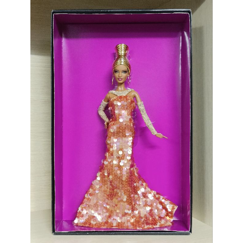 Búp bê barbie Stephen Burrow Alazne