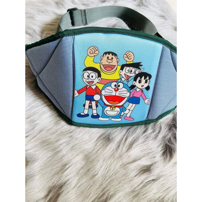 Đai đi xe máy an toàn cho bé