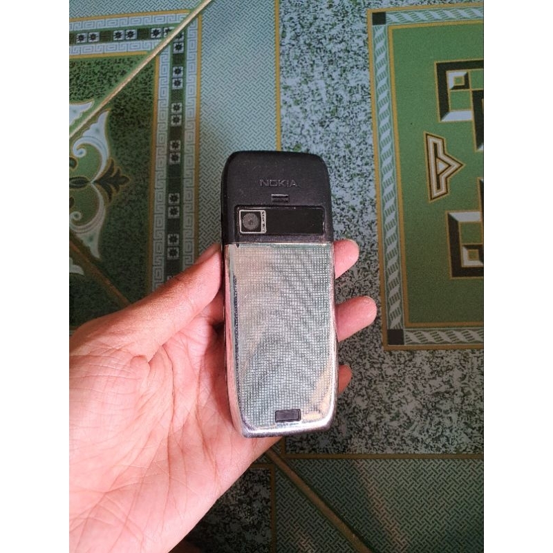 Xác điện thoại Nokia E51 lên màn đẹp