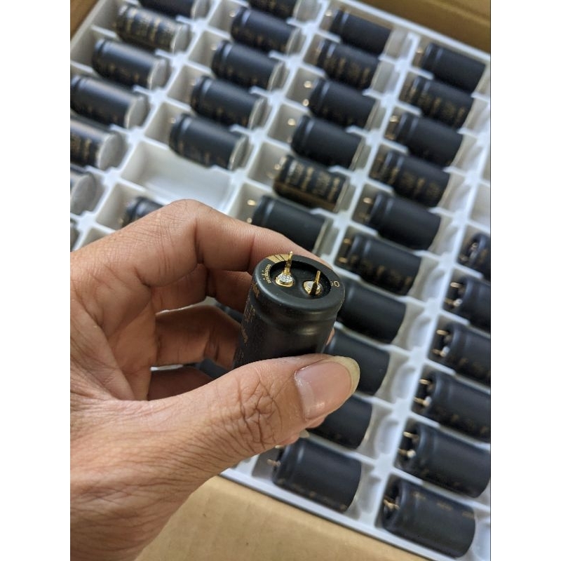 Tụ Nichicon KG Type III Super Though Audio Grade 1000uf 35v made in japan