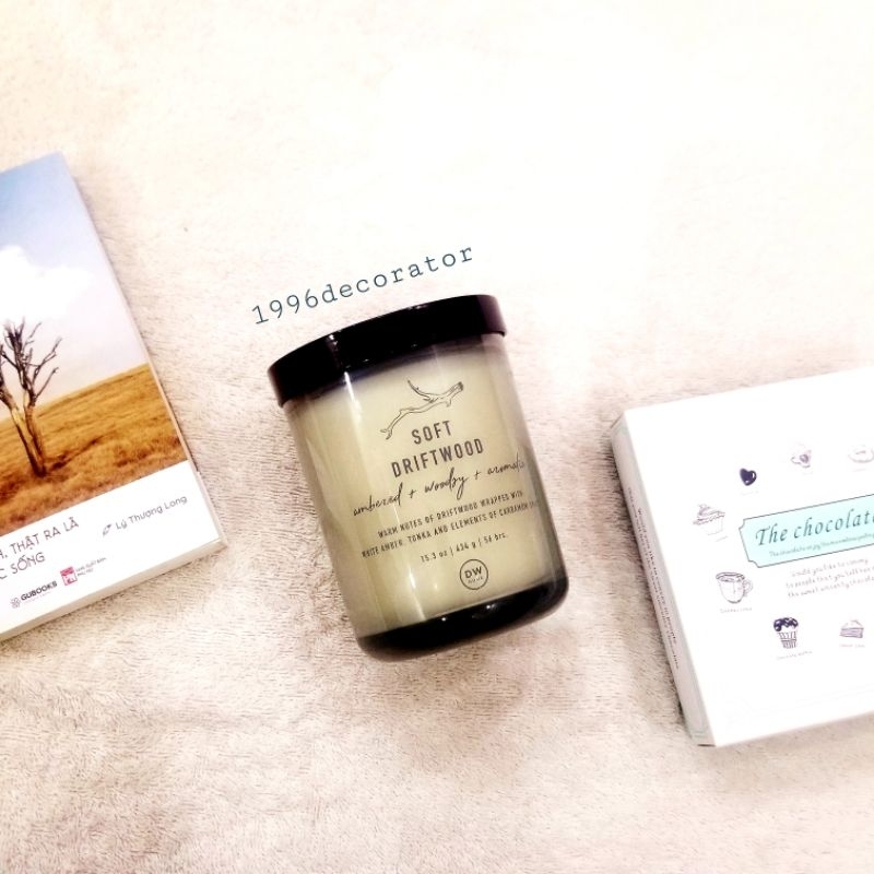 Nến thơm Soft Driftwood - hương gỗ lũa
