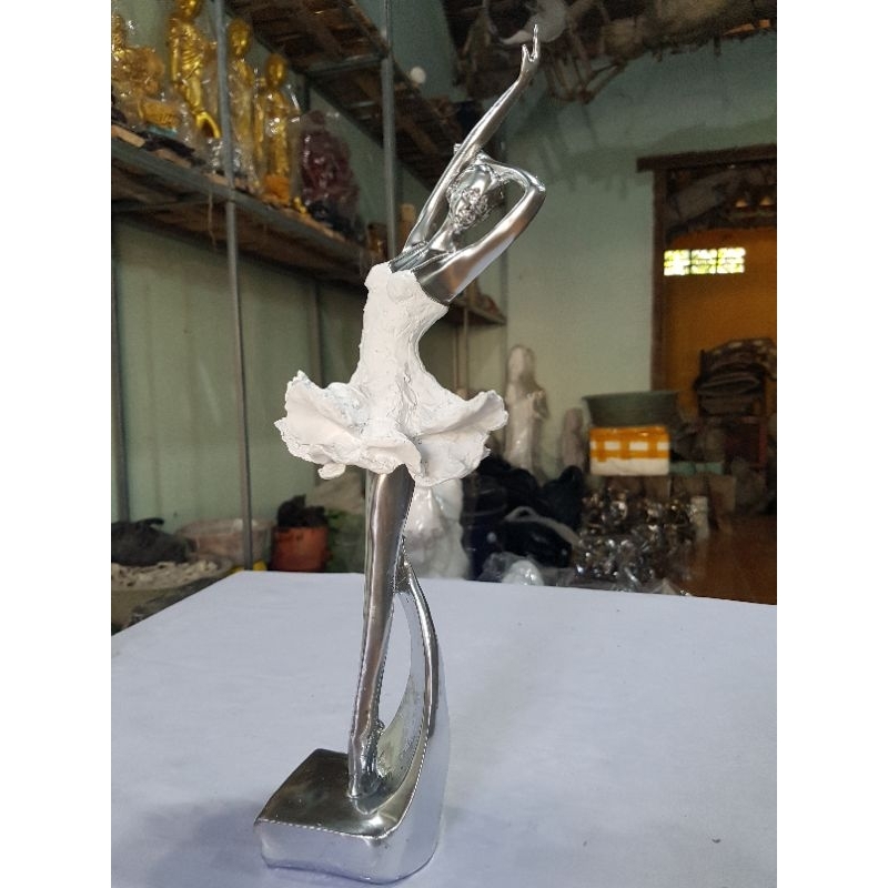 Tượng trang trí, cô gái múa Bale, dùng trang trí phòng khách,  phòng ngủ,  quầy lễ tân,  tủ kệ,  cao 38cm