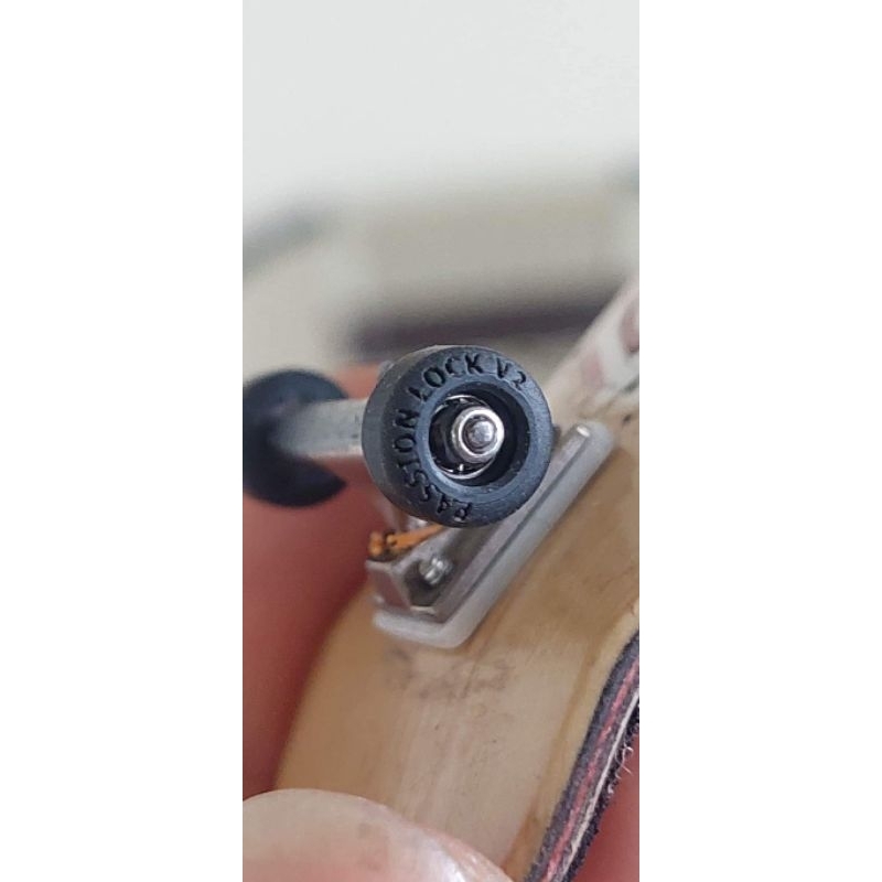 Bánh xe ván trượt ngón tay chuyên nghiệp Passion lock V2