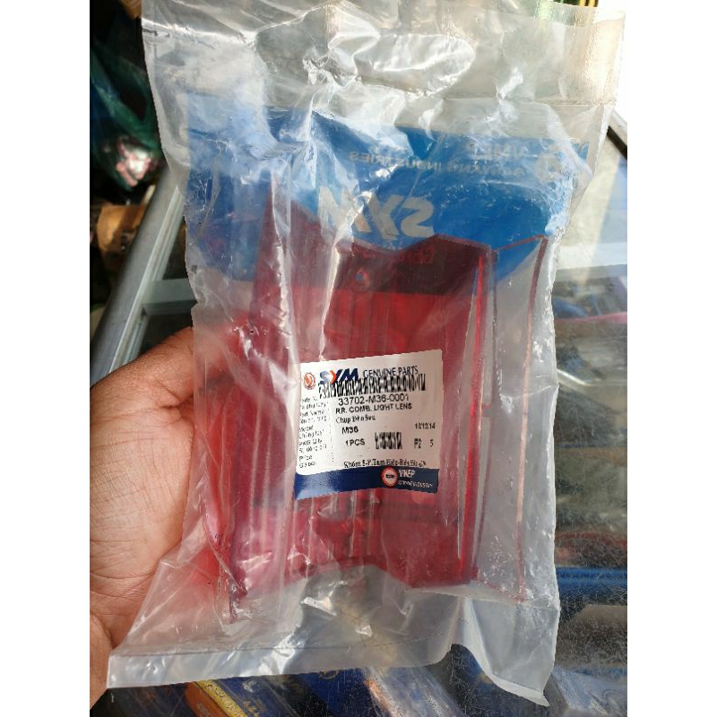 Nắp chụp đèn sau SYM Magic 100