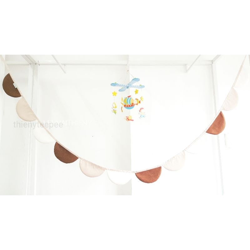 Dây cờ hình trăng dễ thương, màu nâu be, vải cotton kaki xịn, may đẹp - Dây trang trí, Decor, Sinh nhật, Lều vải Thiên Ý