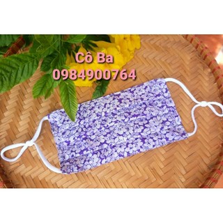 Khẩu trang vải lụa Cô Ba ( có nẹp mũi, nút chặn)