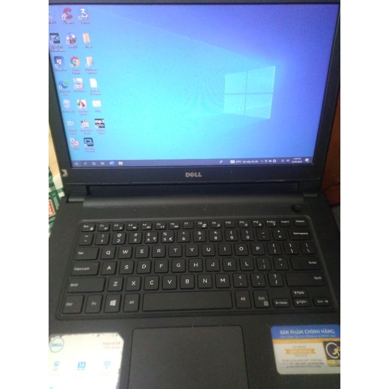 Máy tính xách tay laptop dell i3 thế hệ 6 cũ.