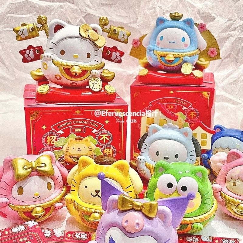 Hộp blind box mô hình Sanrio daruma thần tài mèo may mắn