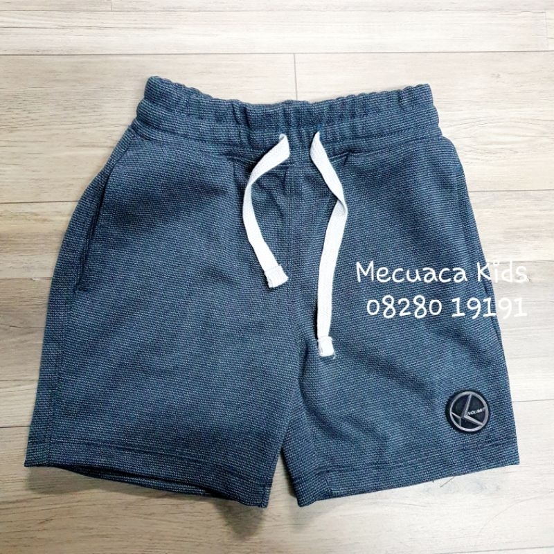 Quần sooc đùi màu trơn cho bé trai