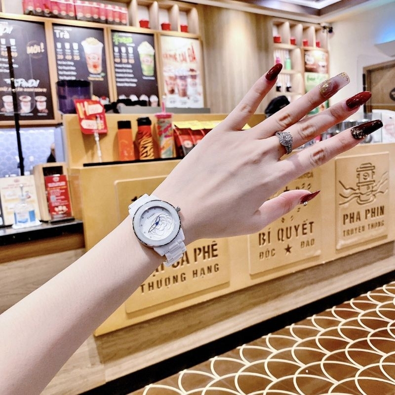 Đồng hồ nữ bông đá size 33mm