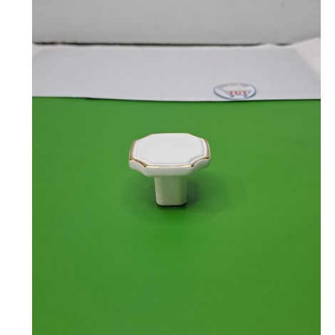 Gù, Núm trắng viền vàng HMR 3593FW lắp tủ bếp, ngăn kéo