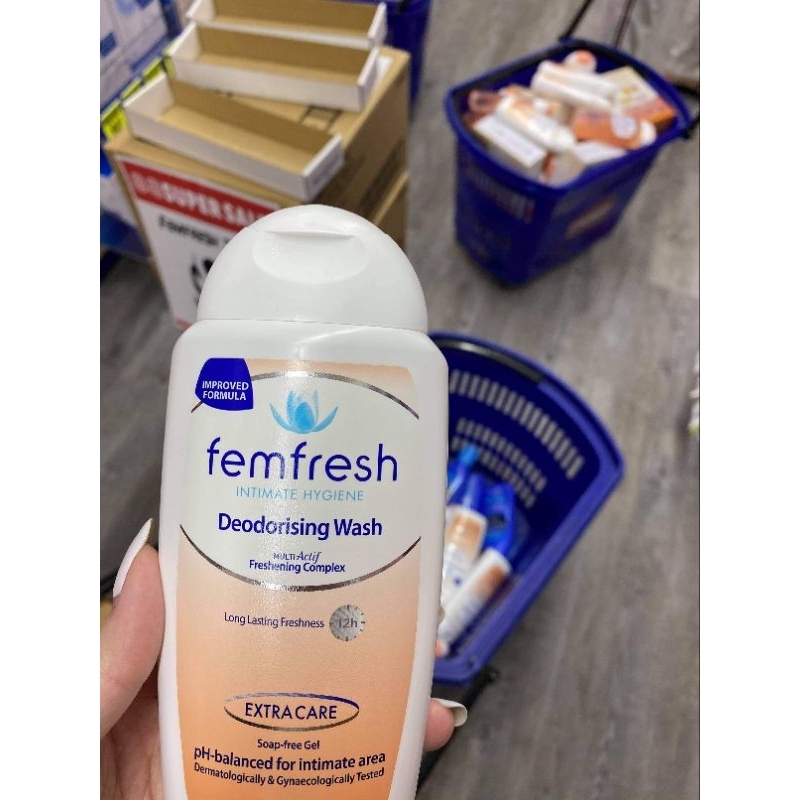 Khăn lau vùng kín bỏ túi femfresh