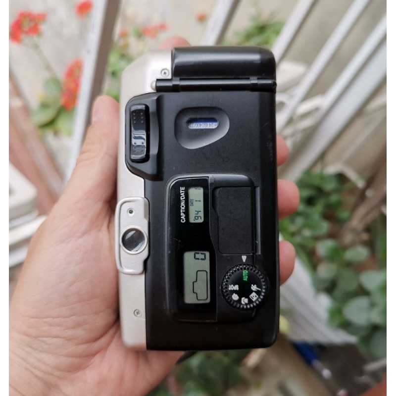 Máy ảnh chụp film 35mm Canon Prima Super 28N có in date, caption, cho ra ảnh đẹp