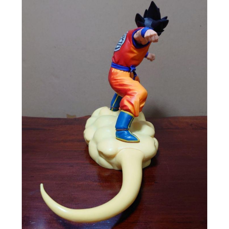 Mô hình Dragon Ball Z - Goku cưỡi mây cân đẩu vân chính hãng