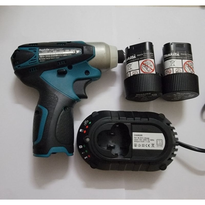 MÁY BẮN VÍT MAKITA BÃI NHẬT MỚI TD090D - TD090 - 10.8V MADE IN JAPAN