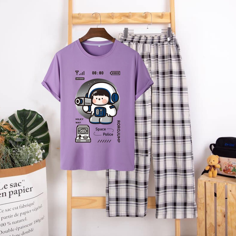 Sét Bộ Quần Áo Thời Trang Nữ Mặc Đi Chơi Áo Tím Cotton In 3D Cartoon Organic RO RO S pace Kèm Quần Ống Rộng Kẻ