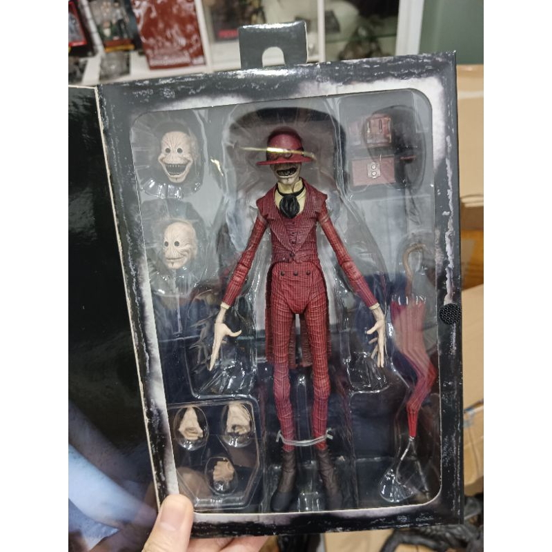NECA Ultimate Crooked Man có sẵn