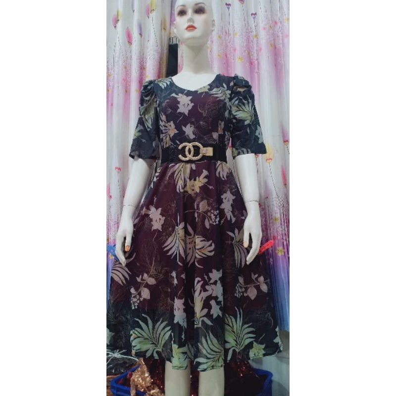 đầm lưới xoè