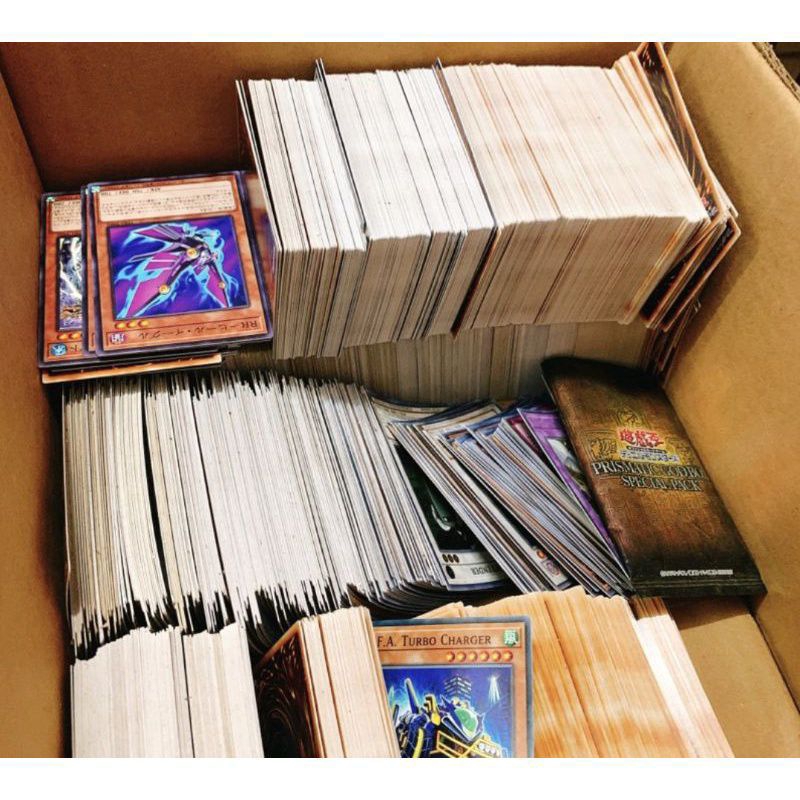 Thẻ bài Yugioh chính hãng hơn 200 lá bài foil (có độ hiếm rare trở lên , tặng 25 lá )