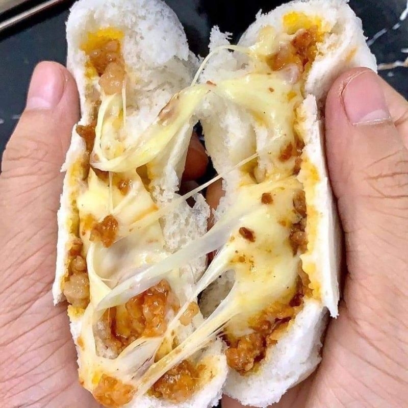 Bánh bao phô mai vị bò,gà,xúc xích - ship Hà Nội sỉ ib