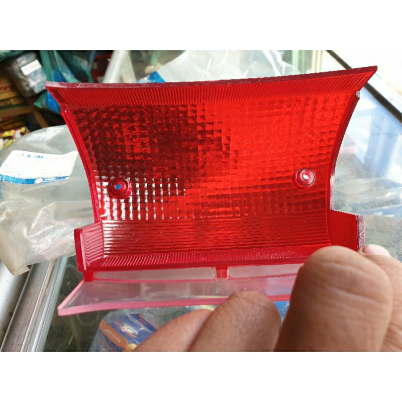 Nắp chụp đèn sau SYM Magic 100