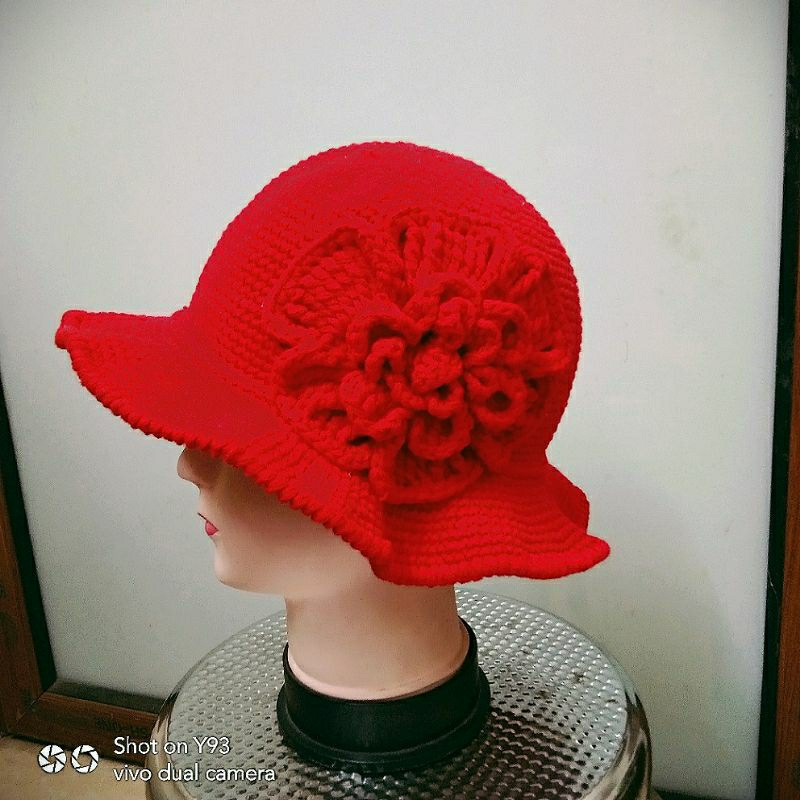 Mũ len vành rộng