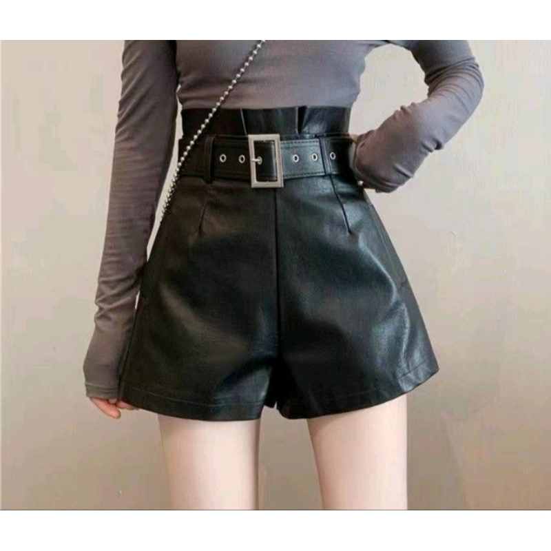 quần sóc da (chọn mẫu trên live,nếu k chọn mẫu trên live shop sẽ gửi mẫu ngẫu nhiên)