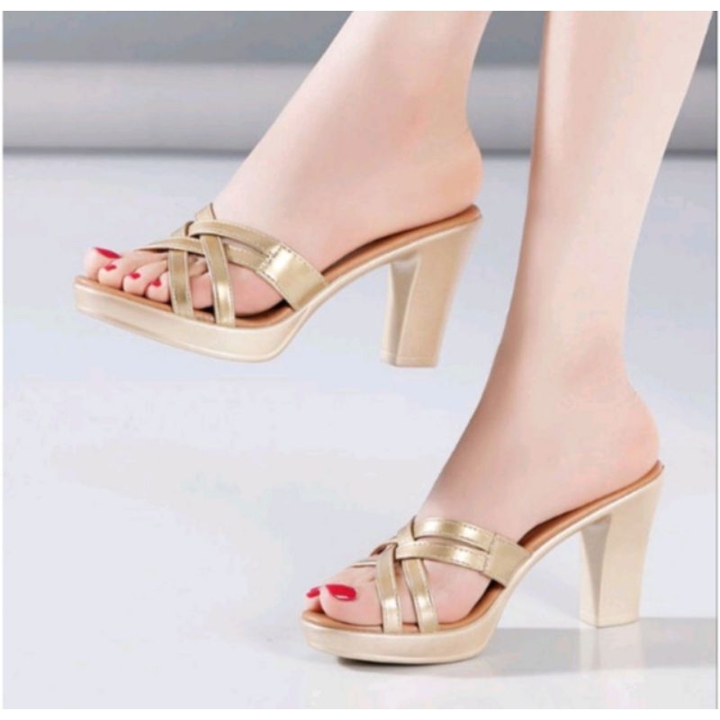 Dép cao gót quai đan