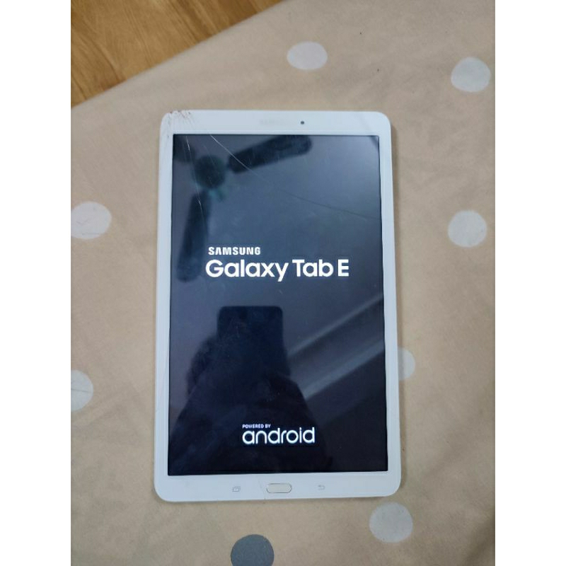 Samsung Galaxy Tab E 10 inch ( T561y ), nứt kính hiển thị đẹp