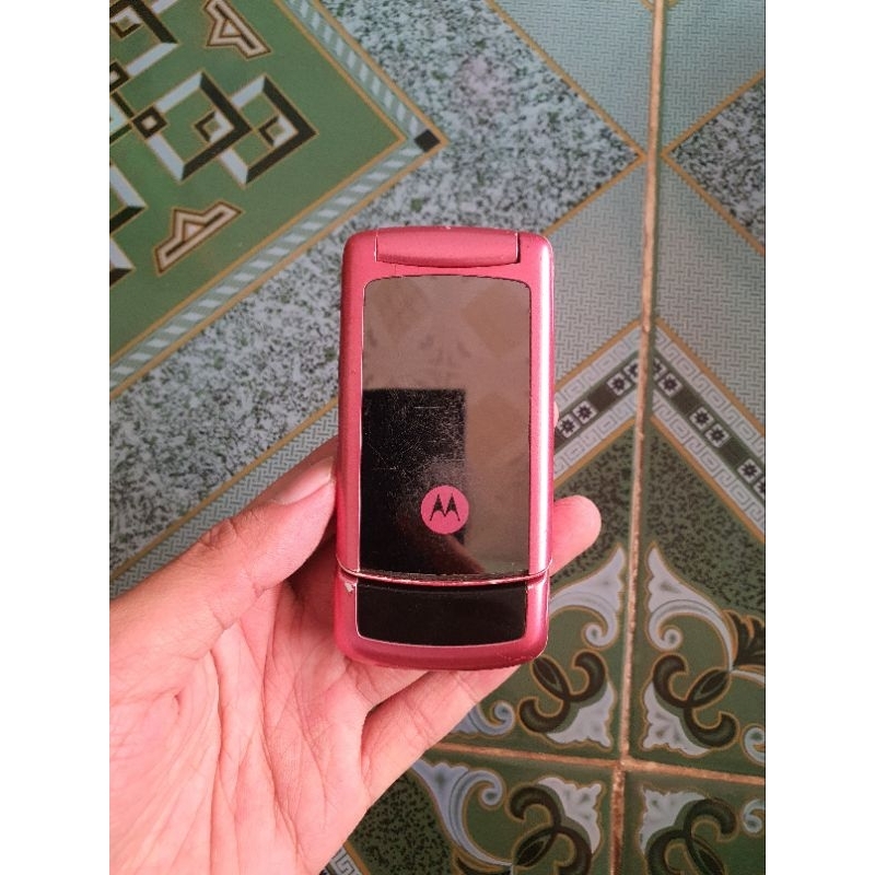 Xác điện thoại Motorola W220 tem FPT còn nguồn