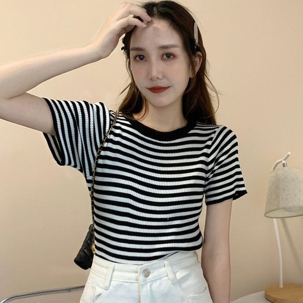 Áo Thun Nữ Bigsize Cổ Tròn Sọc Ngang Nhiều Màu Phom Basic Mã MM