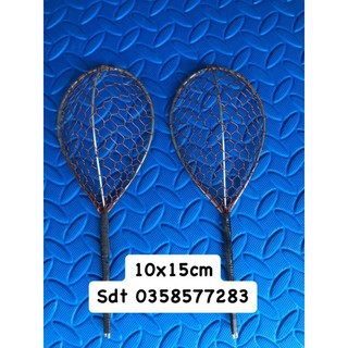 1 đôi vợt đánh cá 10x15 bằng đồng.