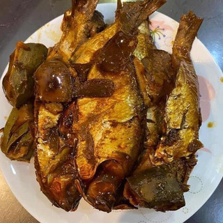 cá mòi kho chuối xanh❤️hộp 400gr❤️siêu đưa cơm❤️ Tmart- thực phẩm sạch