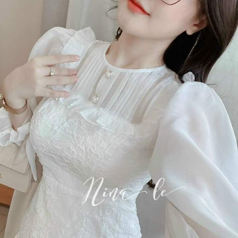 ĐẦM GẤM PHỐI CỔ VOAN TRẮNG XẾP LI TAY PHỒNG