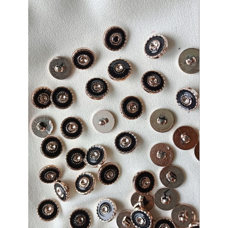 GÓI 10 NÚT ÁO ĐEN SIZE 1.5CM