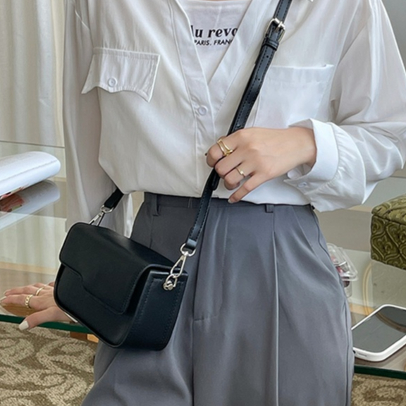 Túi đeo chéo hộp da Unisex nắp khóa nam châm zig zag độc đáo