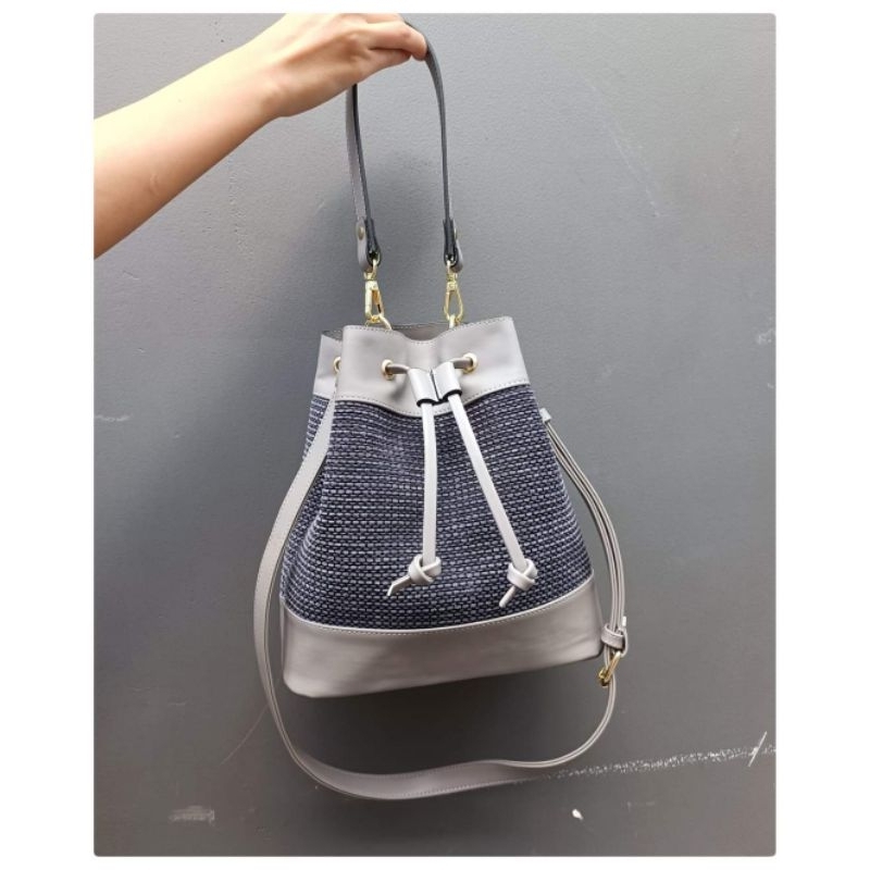Túi Bucket Vải Phối Da - Chế tác độc quyền tại Hoahandmade