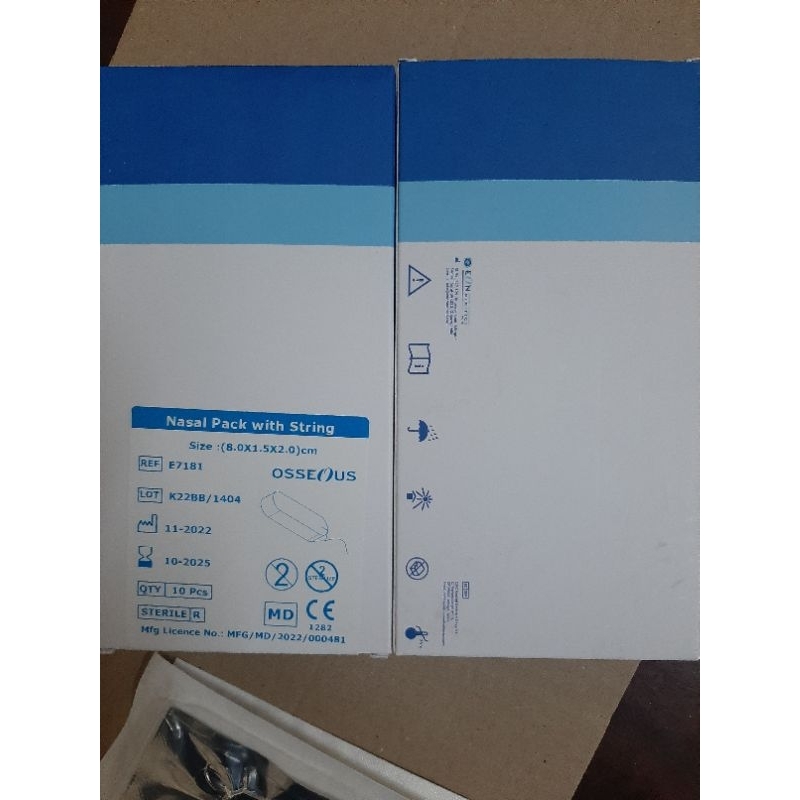 Bông cầm máu mũi