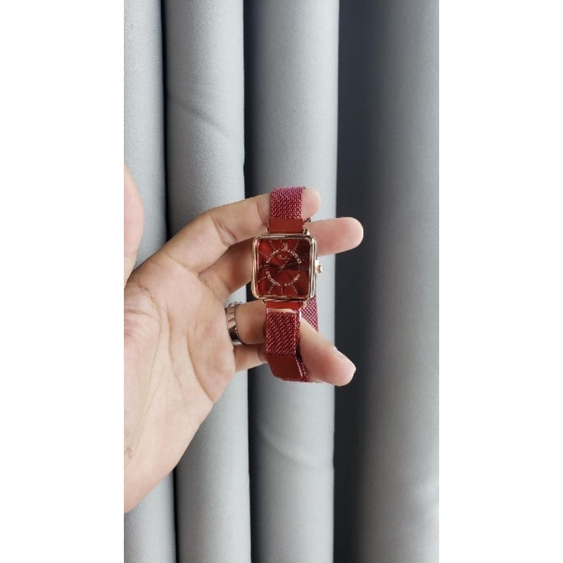 Đồng Hồ nữ cao cấp womege .