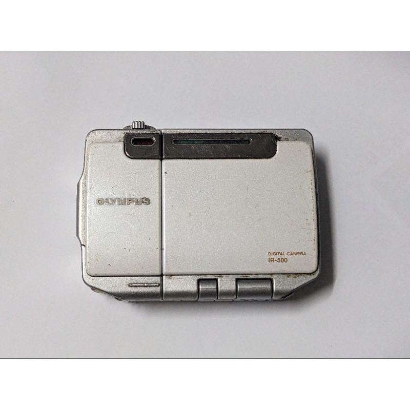 Máy ảnh Olympus màn hình lật qua sử dụng