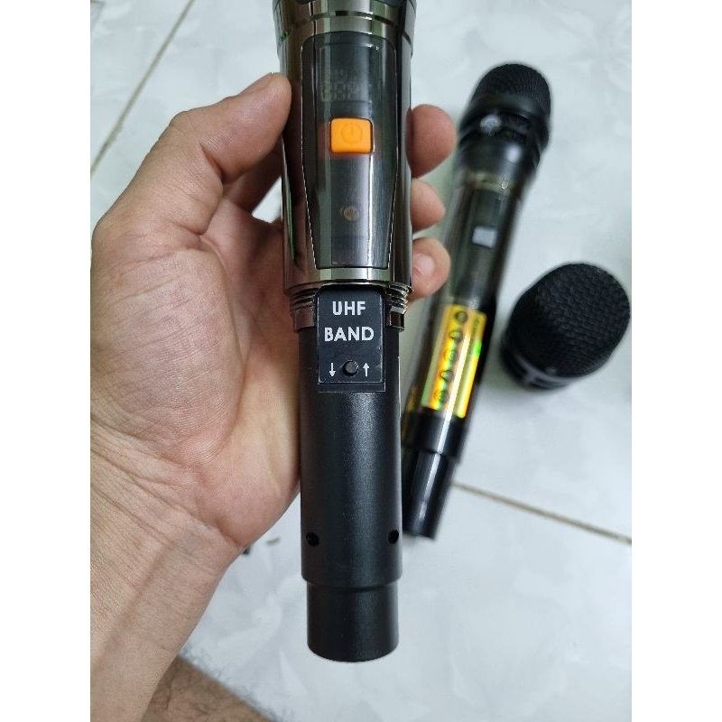 Micro loa kéo k8 đen chống hú