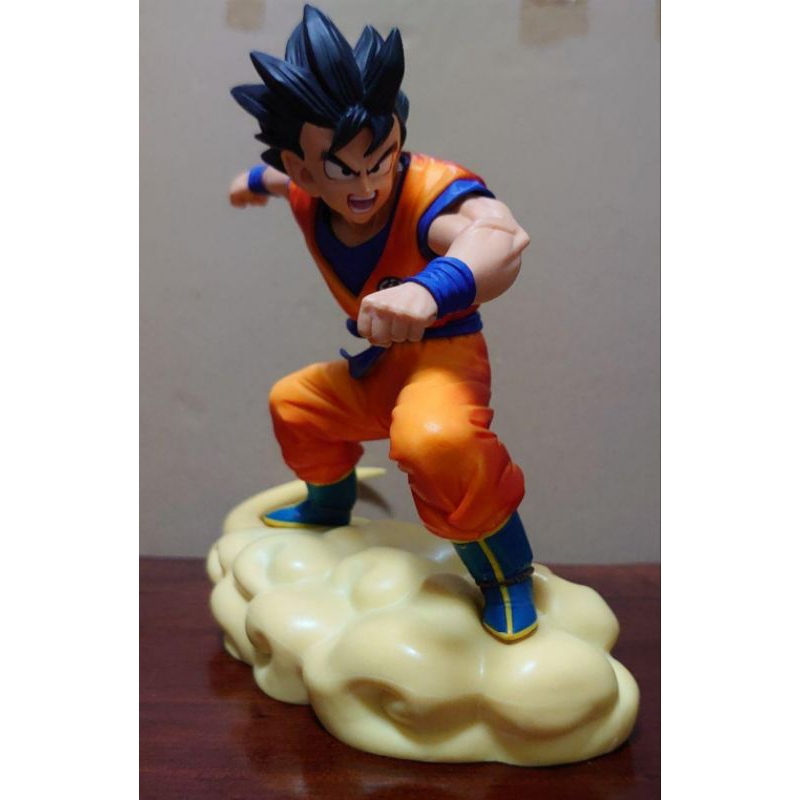 Mô hình Dragon Ball Z - Goku cưỡi mây cân đẩu vân chính hãng